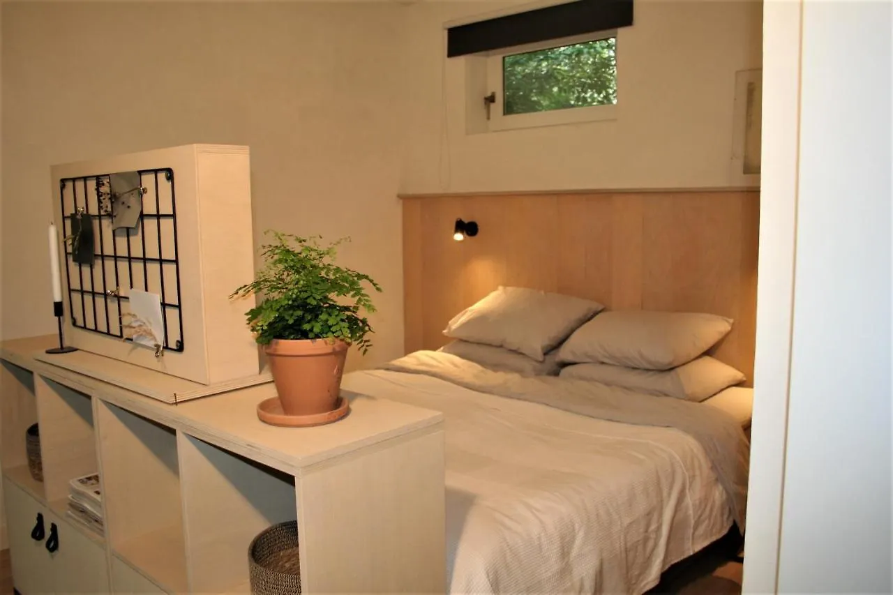 B&B Behind The Tree Hoofddorp 0*,  Pays-Bas